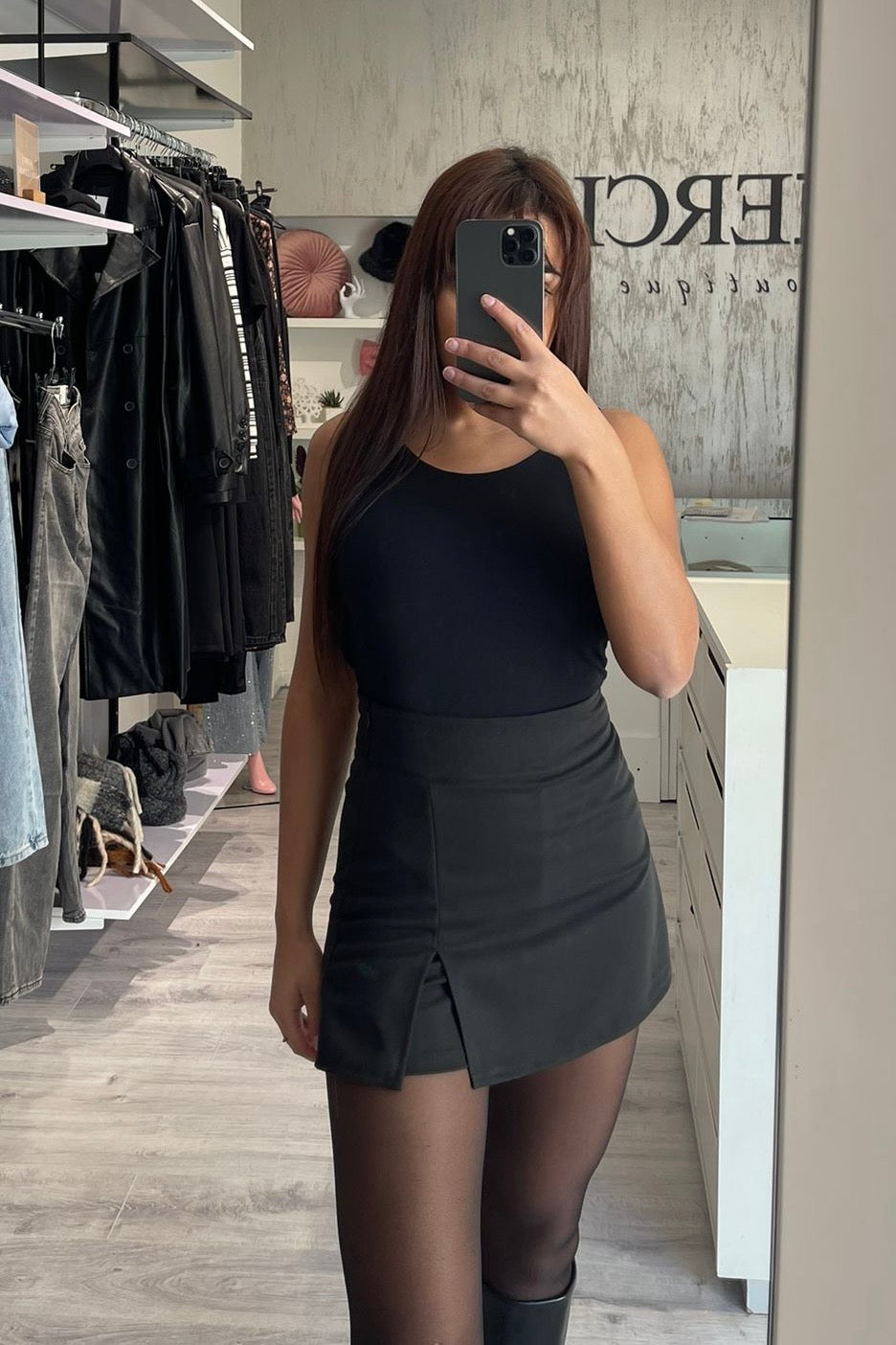 Gonna/Shorts