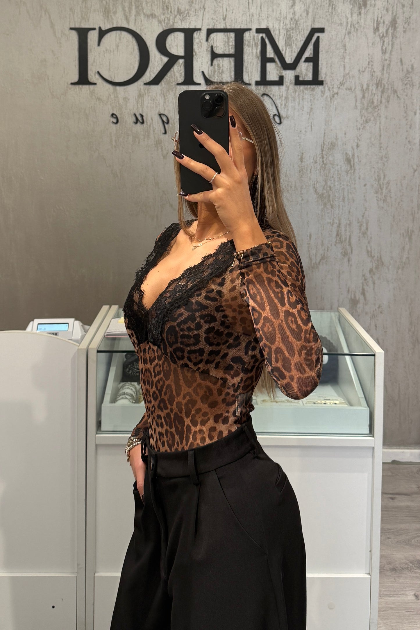 Body LUMINA