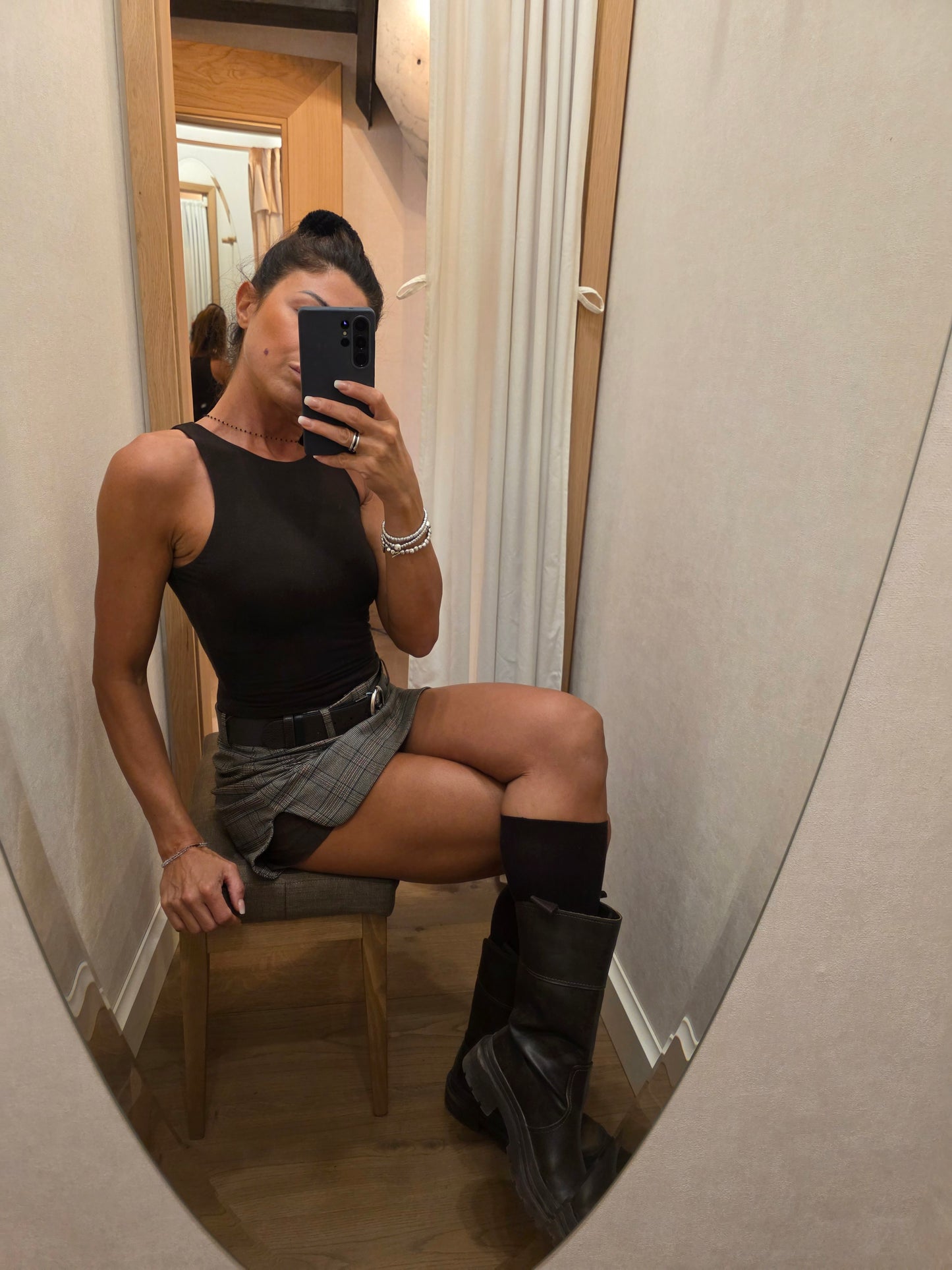 Shorts / Gonna