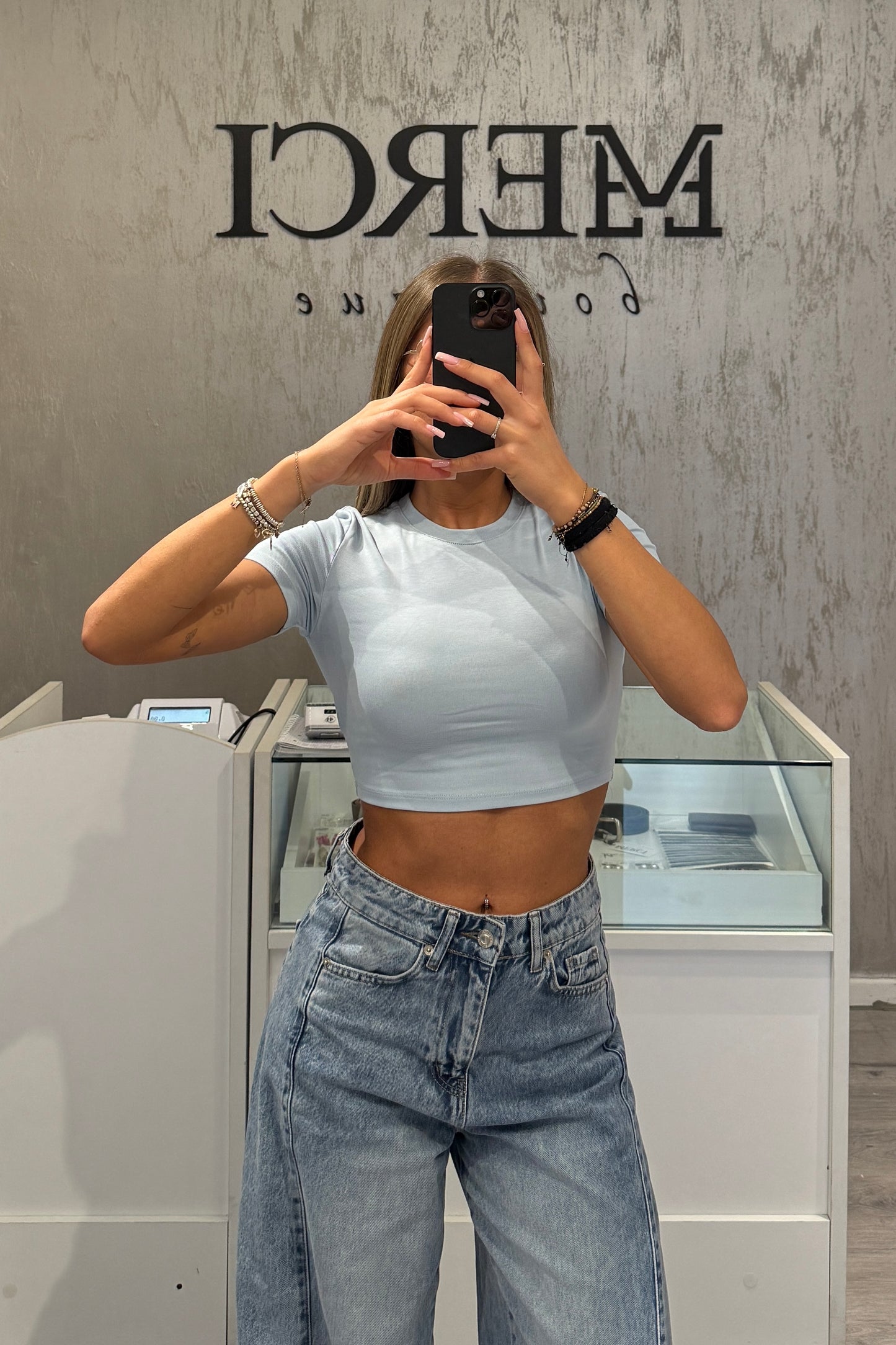 T-shirt LUMINA crop celeste