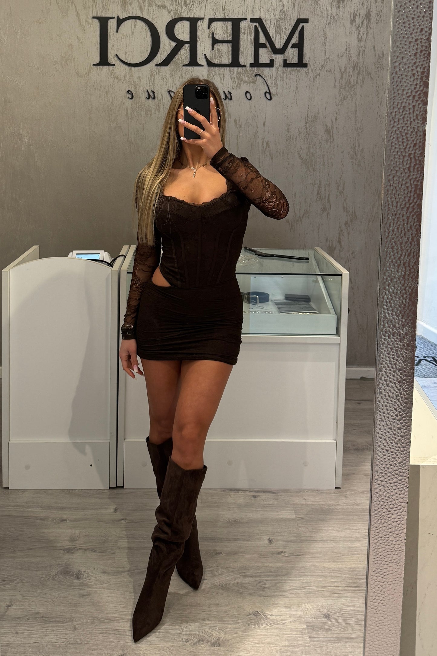 Kleid Brigitte braun