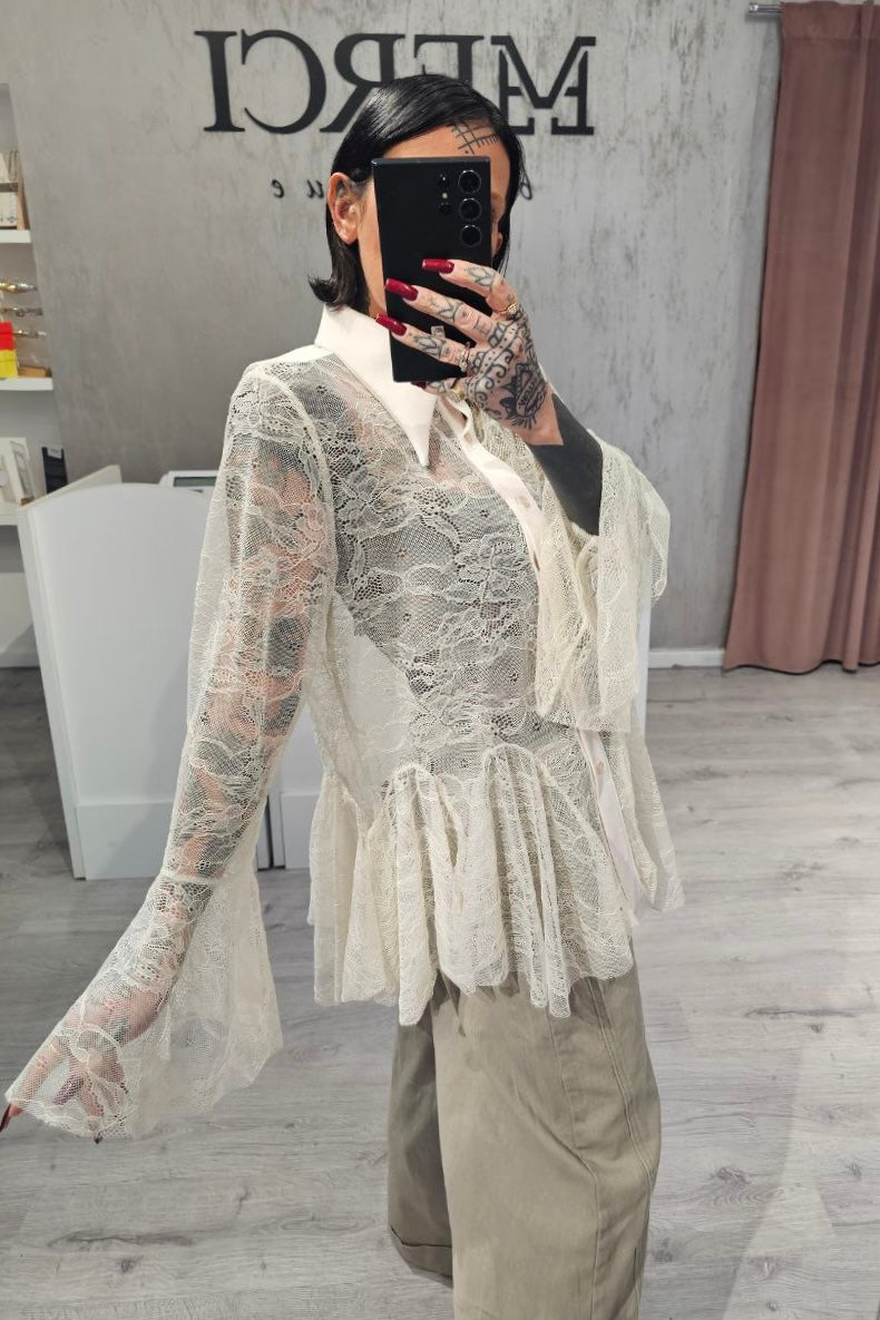 Romantisches Hemd Beige